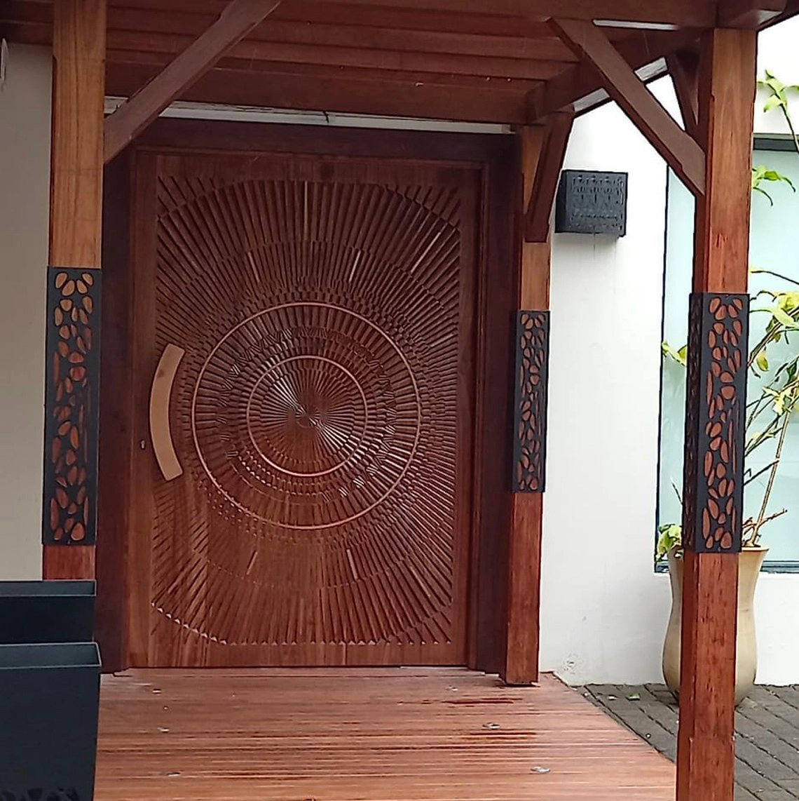 door 8